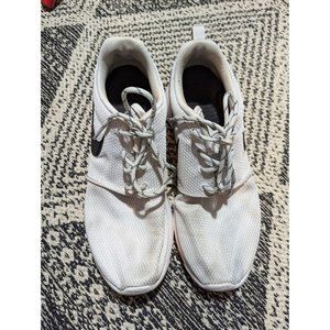 Nike White‎ Roshe Run Sneakers Women's Size 9